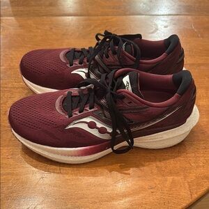 Saucony Triumph 20 Running Shoes Women’s 8.5